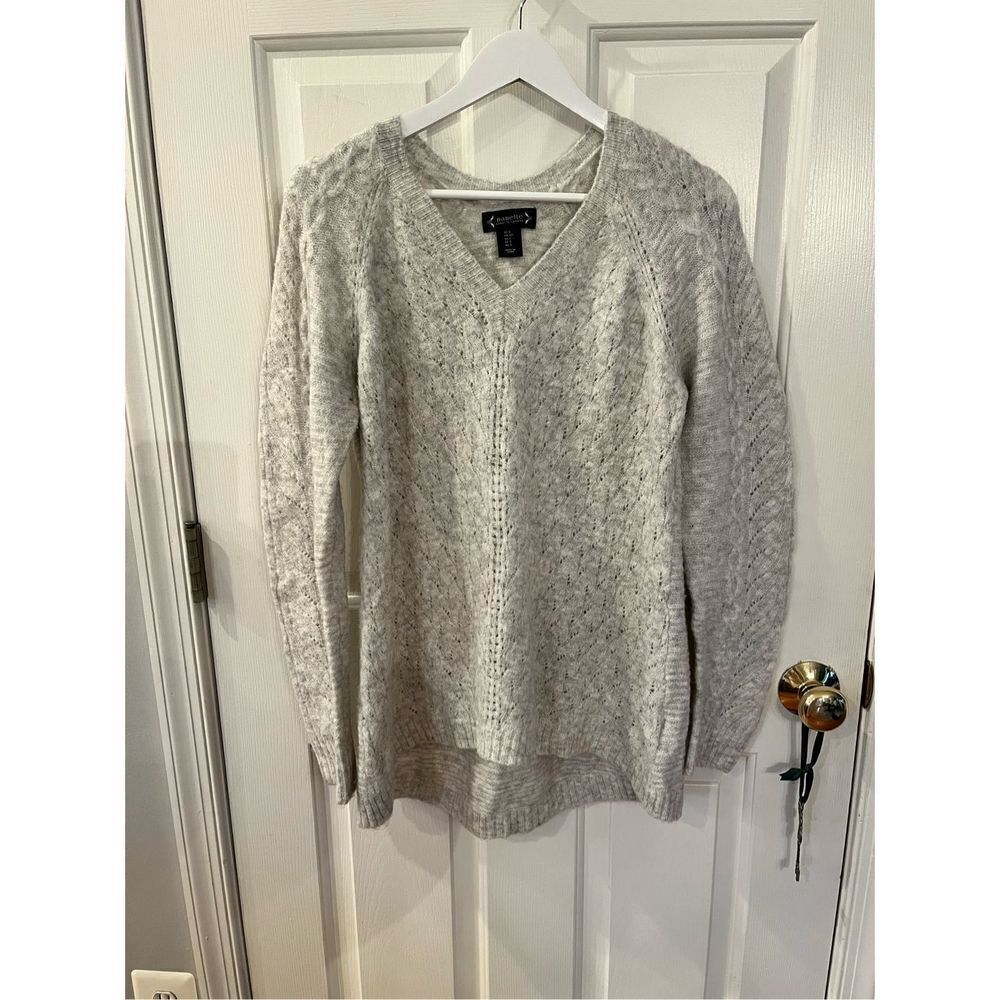 Nanette Nanette Lepore Gray Soft Feminine Knit V-Neck Acrylic Blend Sweater sz S